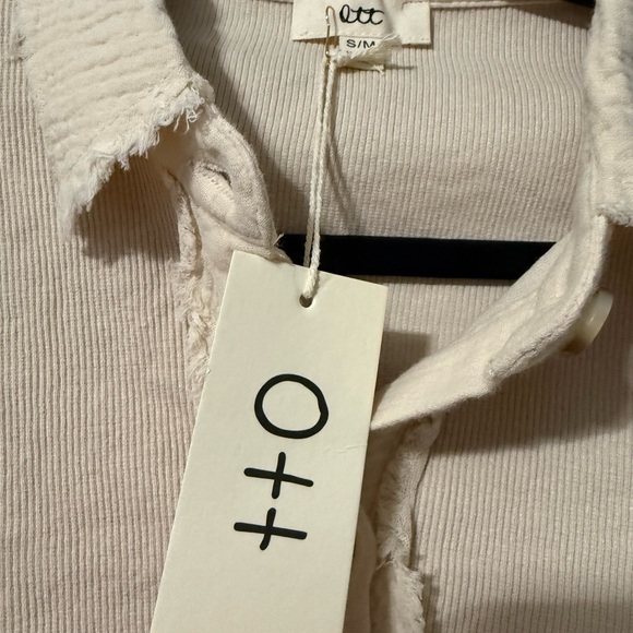 OTT NWT SAND Textured Button-Down Shirt- S/M, M/L - Picture 3 of 8